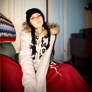 Meet your Posher, Evelyn